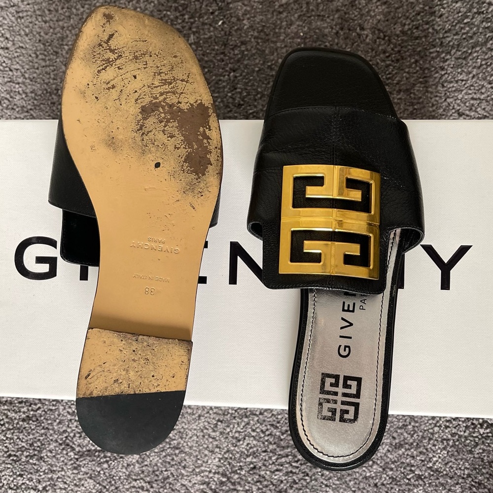Givenchy 4G Logo Mules, Slides, Sandals in Black Leather & Gold – EU 38 / US 8 - Picture 6 of 8
